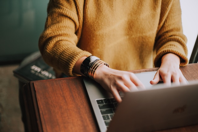Choosing Between Debt Consolidation and Debt Settlement: A Comprehensive Guide
