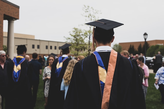 Here are the best private student loans for financing your higher education