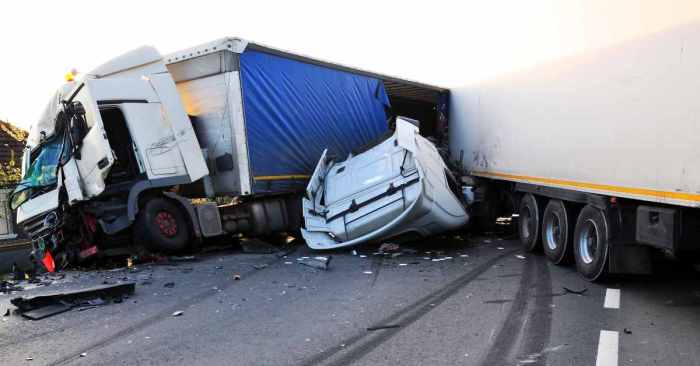 Best 18 wheeler accident lawyers