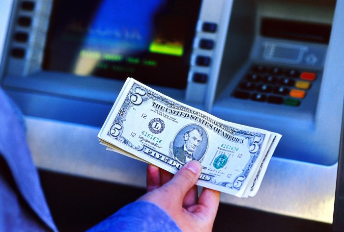 Deposit cash banks where Deposit cash banks where